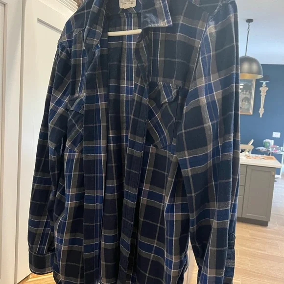 Size Large Levi’s flannel blue used - Picture 2 of 6